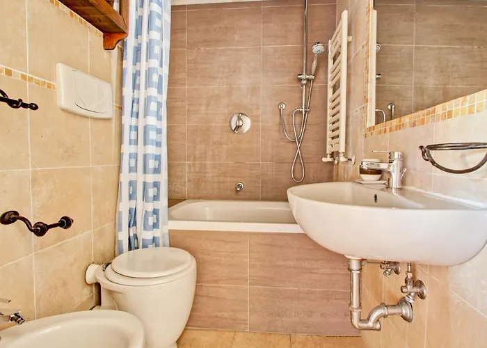 Campo De Fiori - Loft In Originario Anfiteatro * רומא